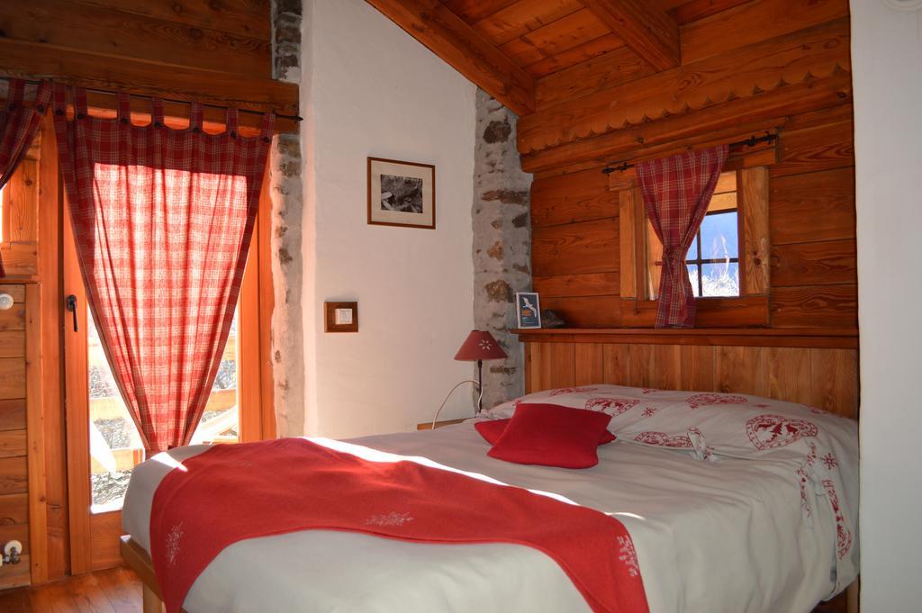 Maison de Noé Arnad Chambre photo